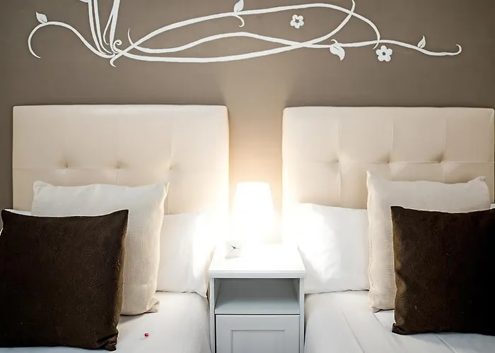 בית הארחה Petit 2*