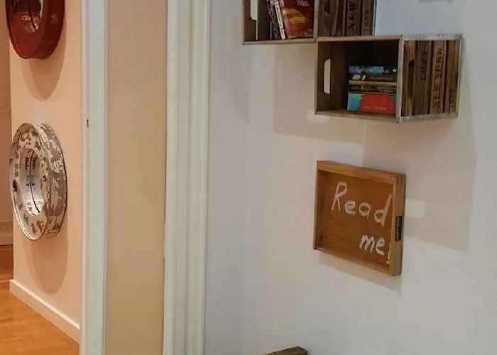 Petit בית הארחה 2*