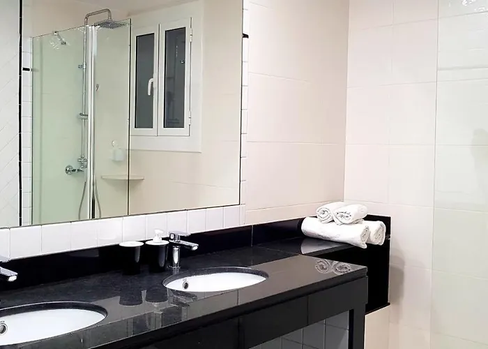 בית הארחה Petit ברצלונה