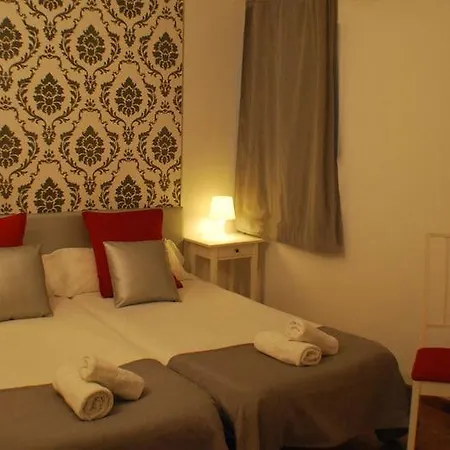 Petit Casa de hóspedes 2*