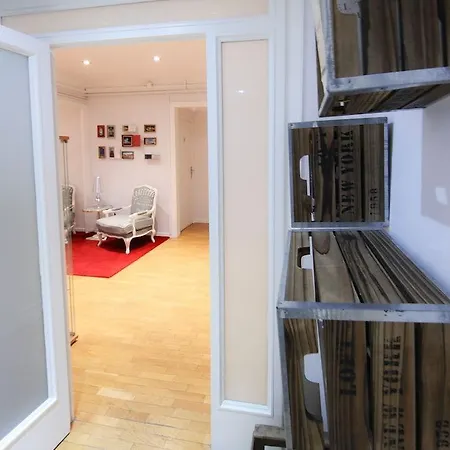 Petit Guest house 2*